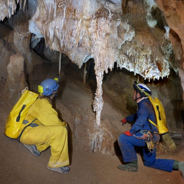 Espeleoturismo en la Cueva del Puerto