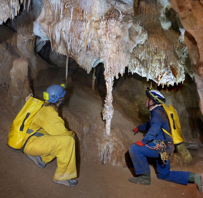 Espeleoturismo en la Cueva del Puerto