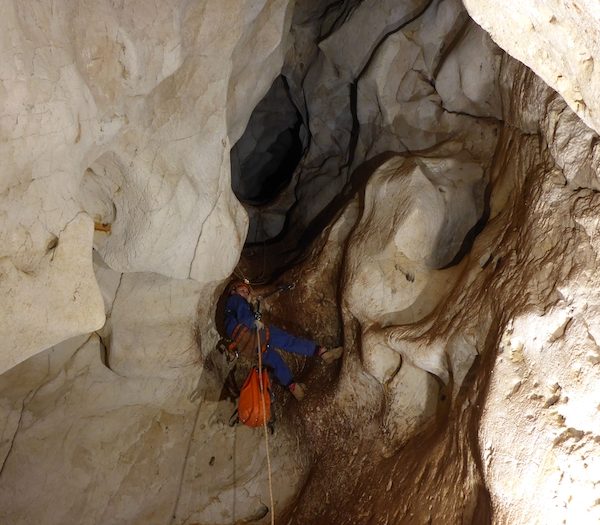 Espeleoturismo en la Cueva del Puerto de Calasparra